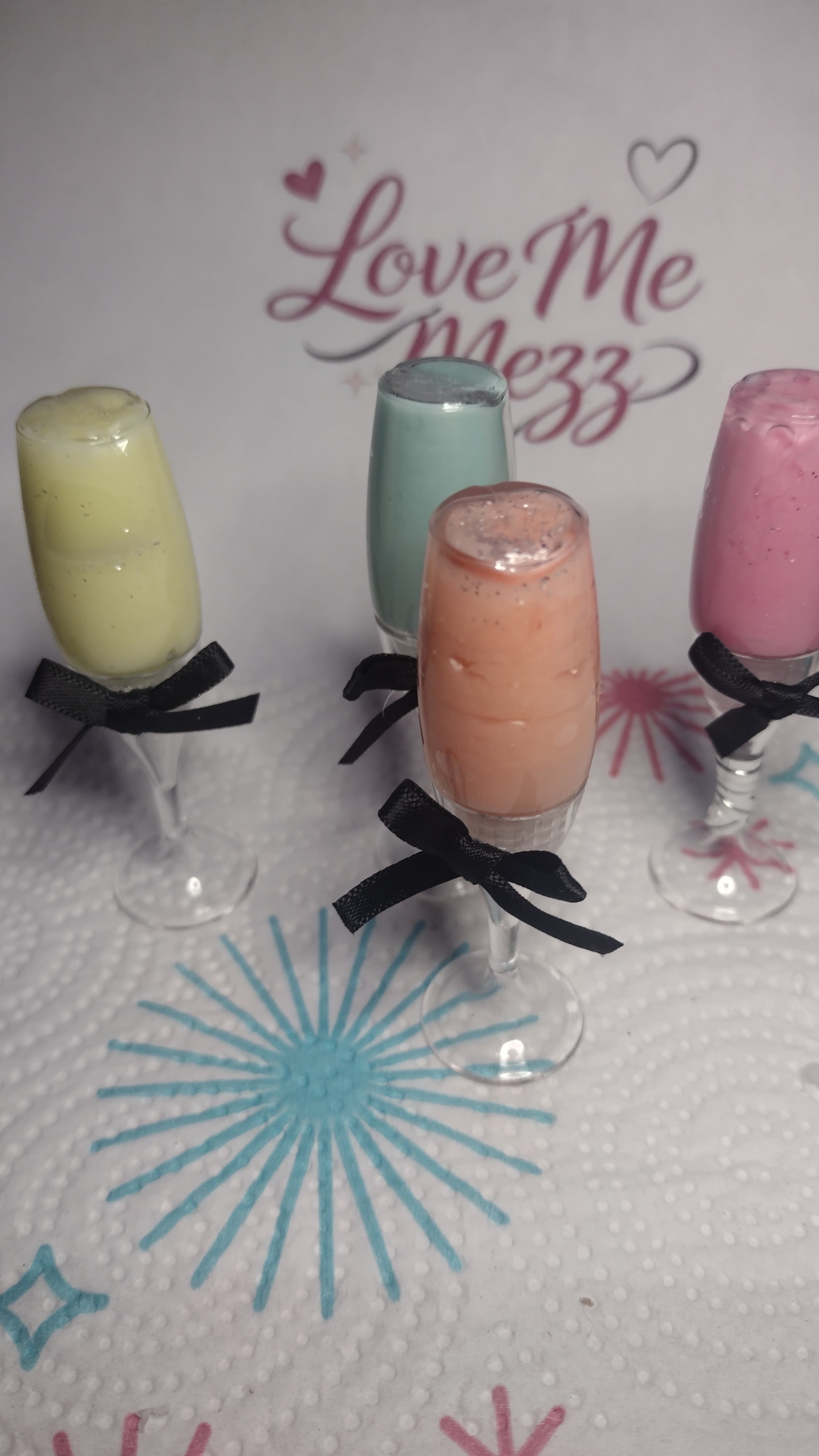 Lip Gloss In Wine Glass(plastic)