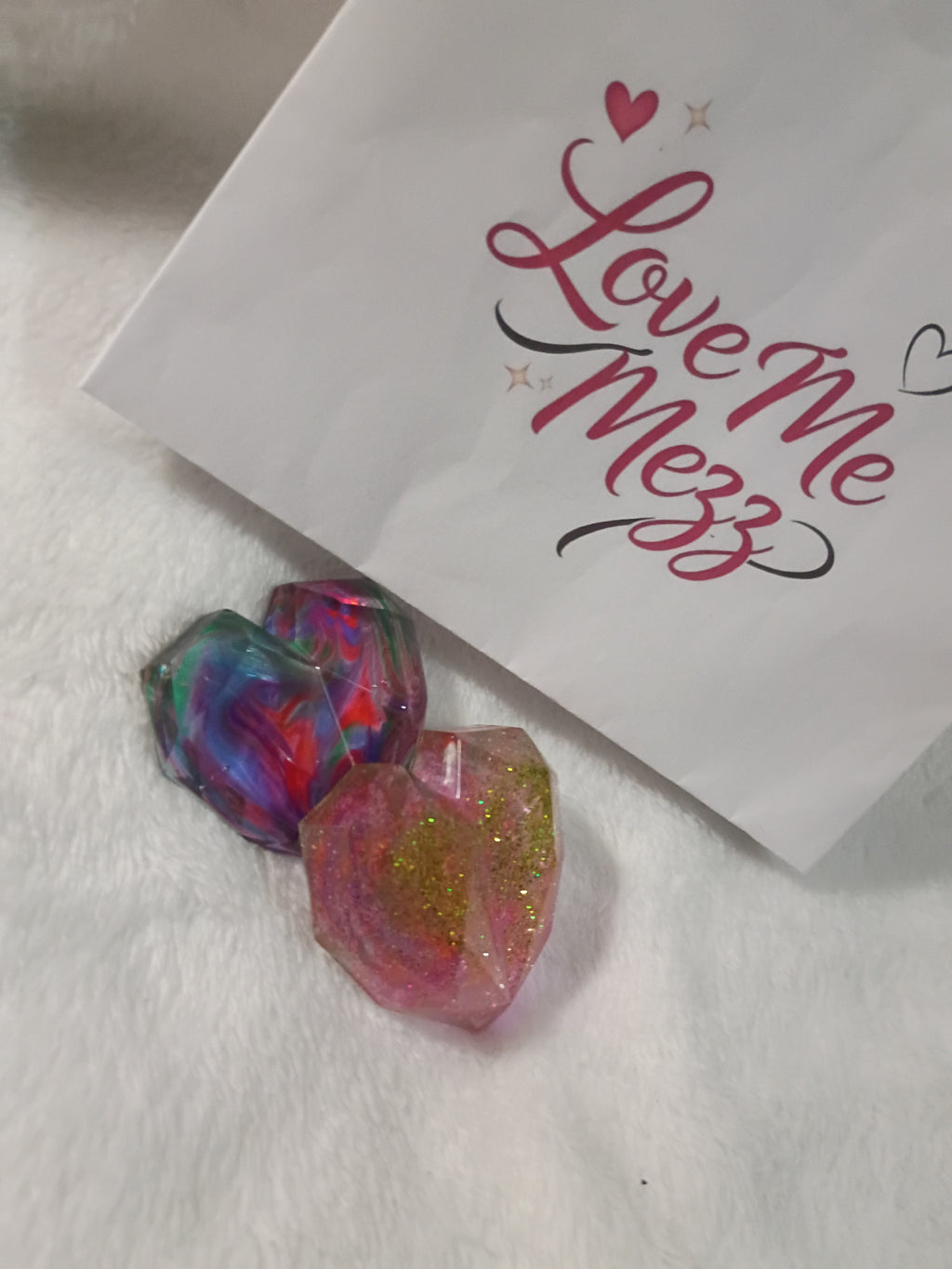 2 hearts made with resin