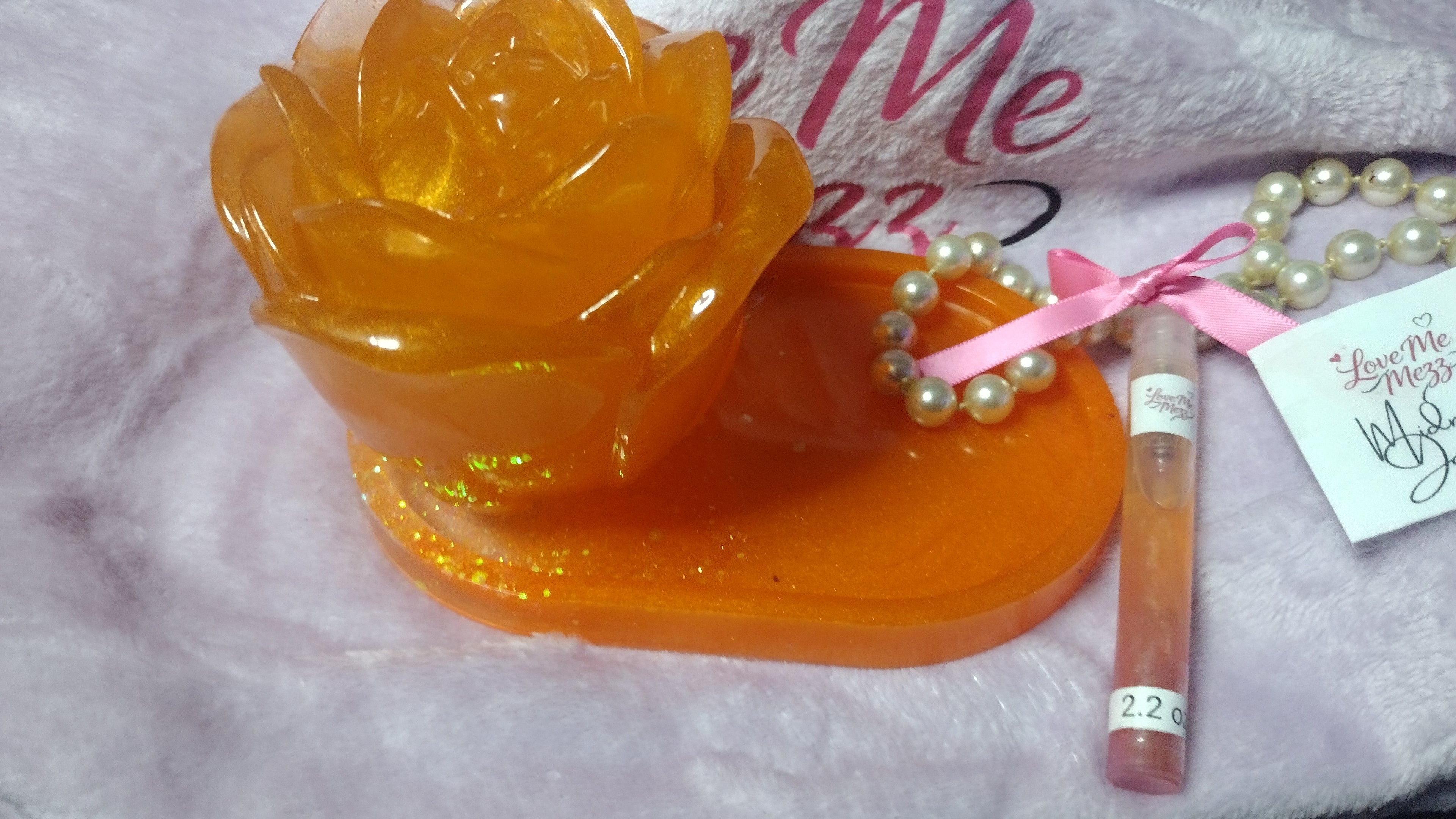 Resin made orange rose jar and matching plate