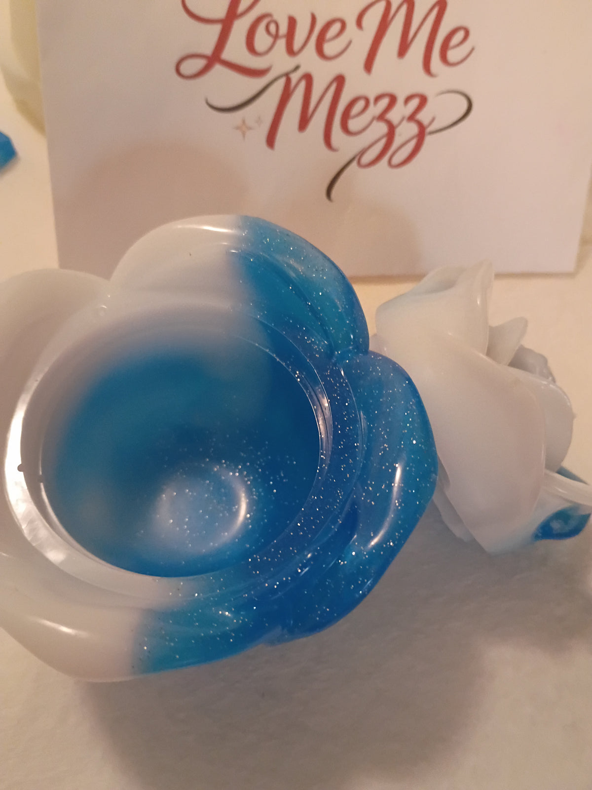 Blue And White Rose jar