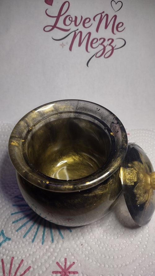 Gold/Black resin jar