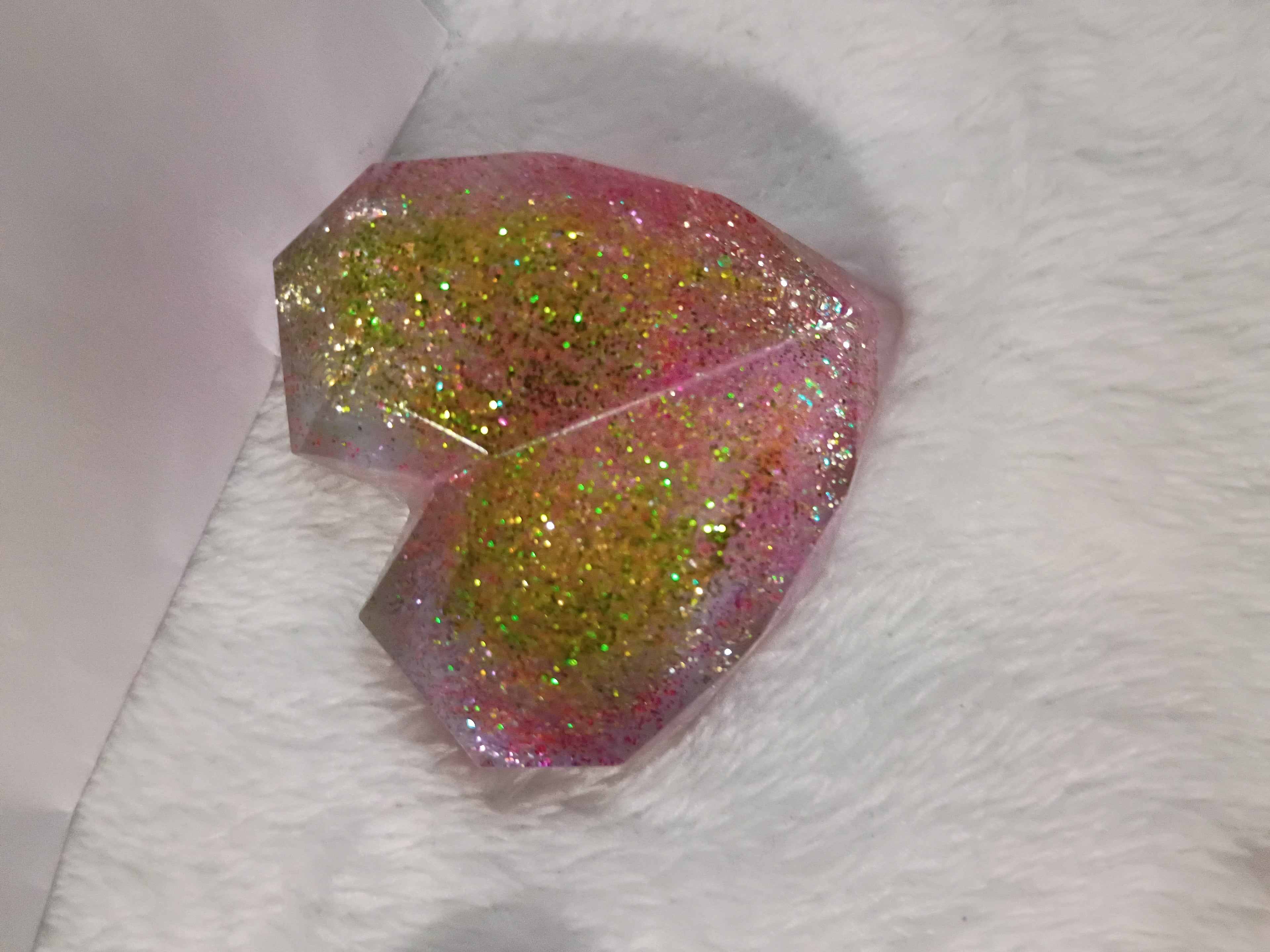 2 hearts made with resin