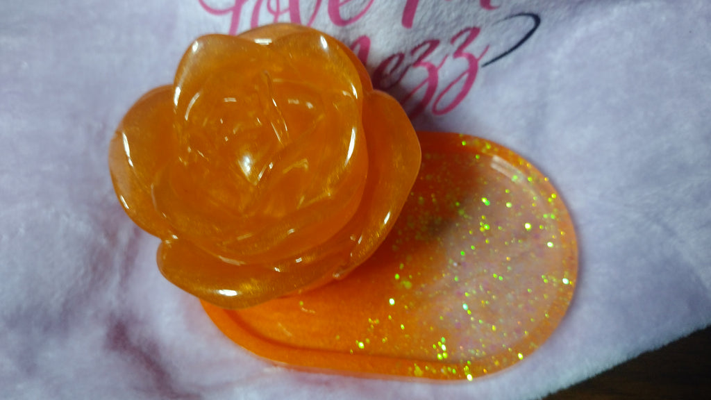 Resin made orange rose jar and matching plate