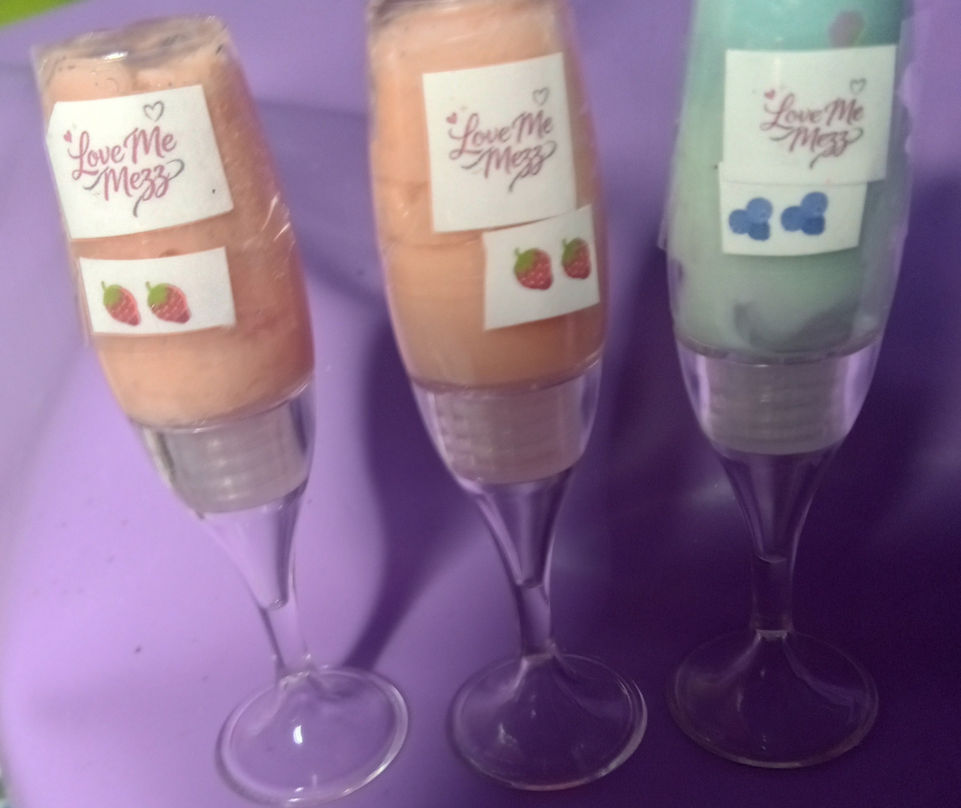 Lip Gloss In Wine Glass(plastic)
