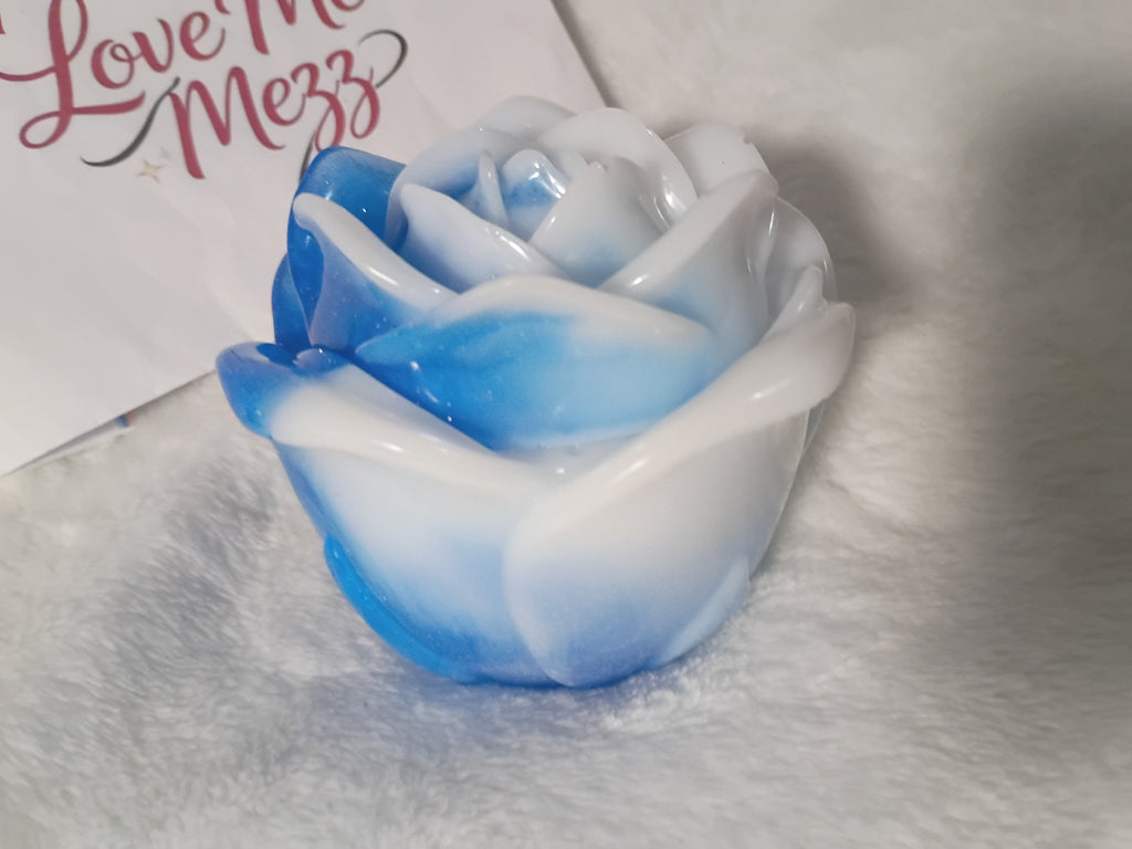 Blue And White Rose jar