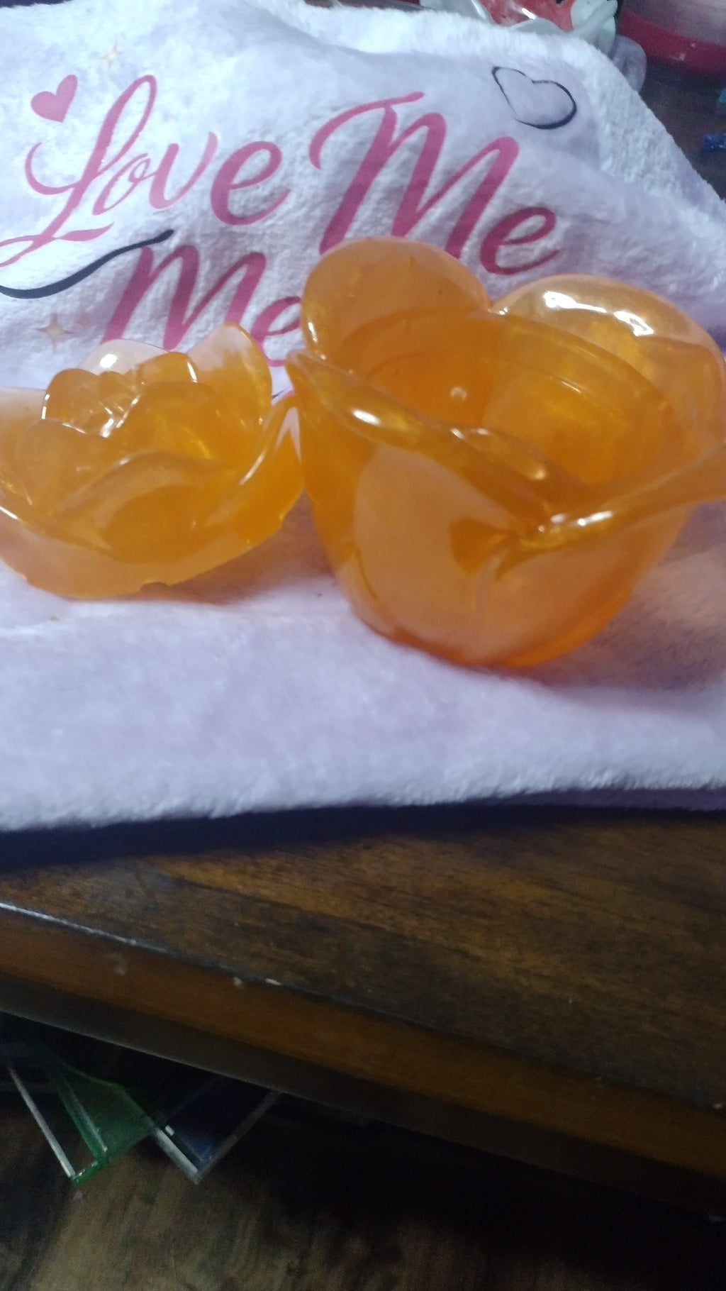 Resin made orange rose jar and matching plate